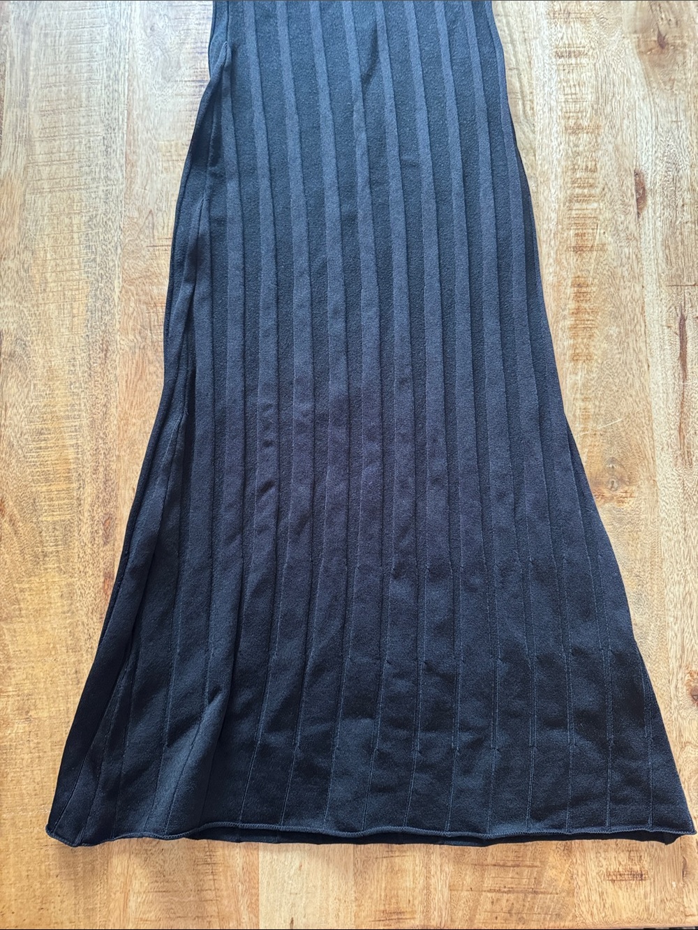 Guess sleeveless Off-Shoulder Mirage Ribbed Maxi Dress - Black Small NEW NWT - Picture 2 of 6